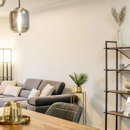 דירה Comfort 02 I Smart-tv I Terrasse I Wifi האם